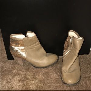 Ankle boots